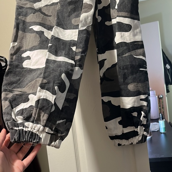 CAMO cargo pants jogger style - Picture 3 of 3